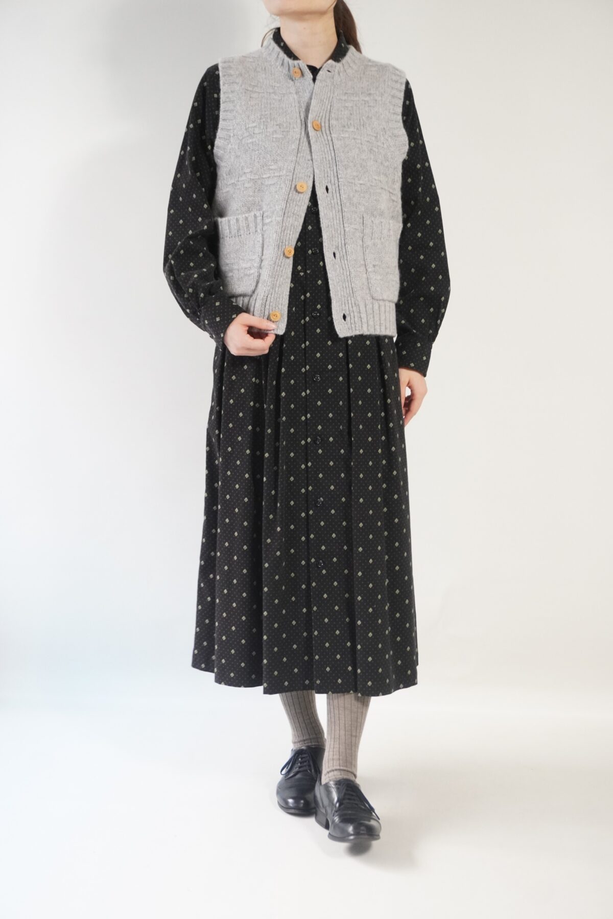 新品未使用 アピースオブライブラリー ドット リネン フレアスカート 麻 a piece of library リネンスカート 新品未使用 アピースオブライブ