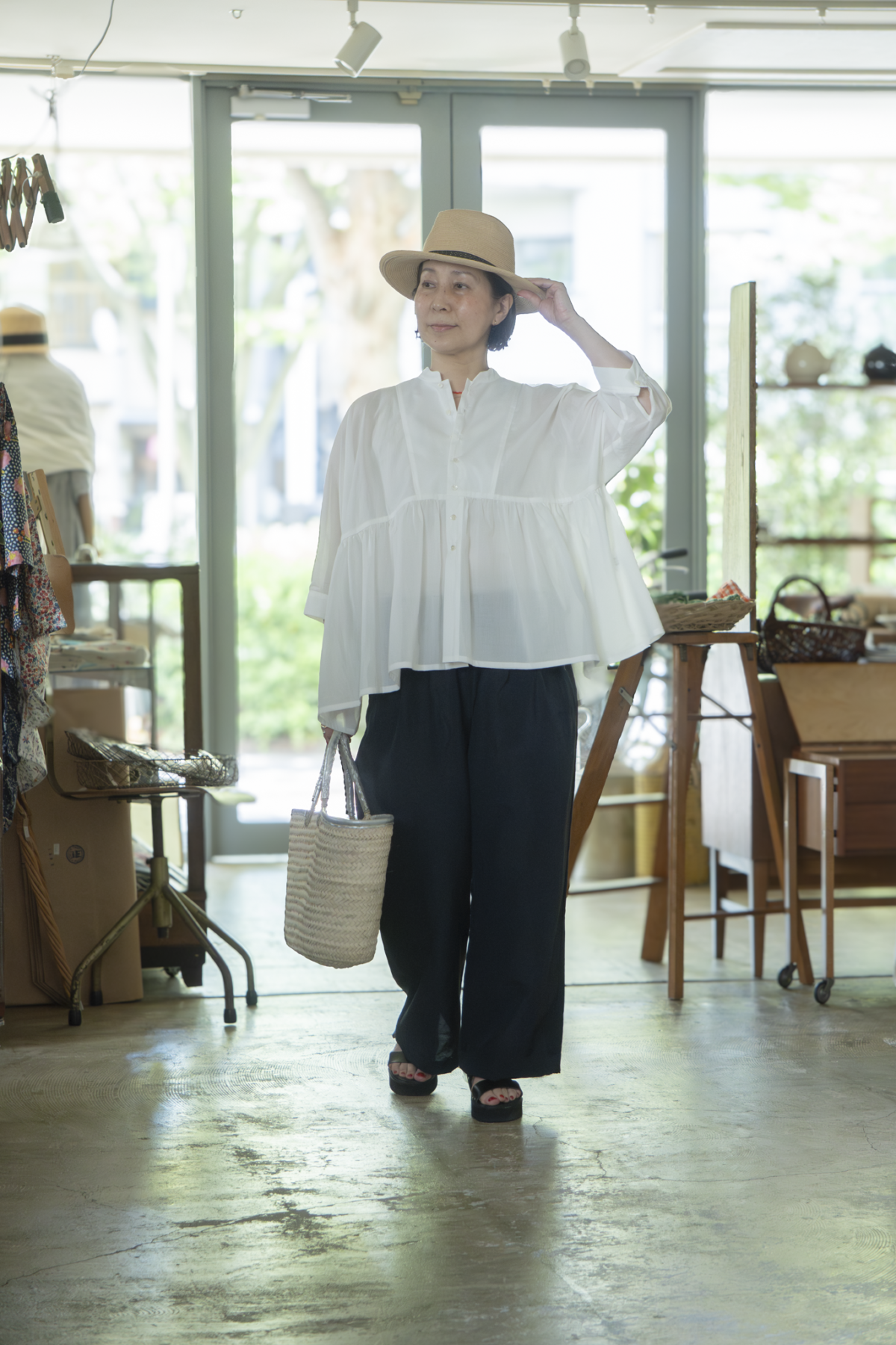 A PIECE OF LIBRARY – Lifewares & Co. | ライフウェアーズ